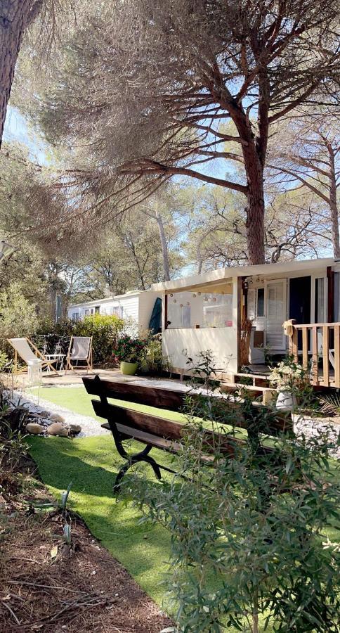 Camping Oasis Village พูเชต์-ซูราร์ช็องส์ ภายนอก รูปภาพ