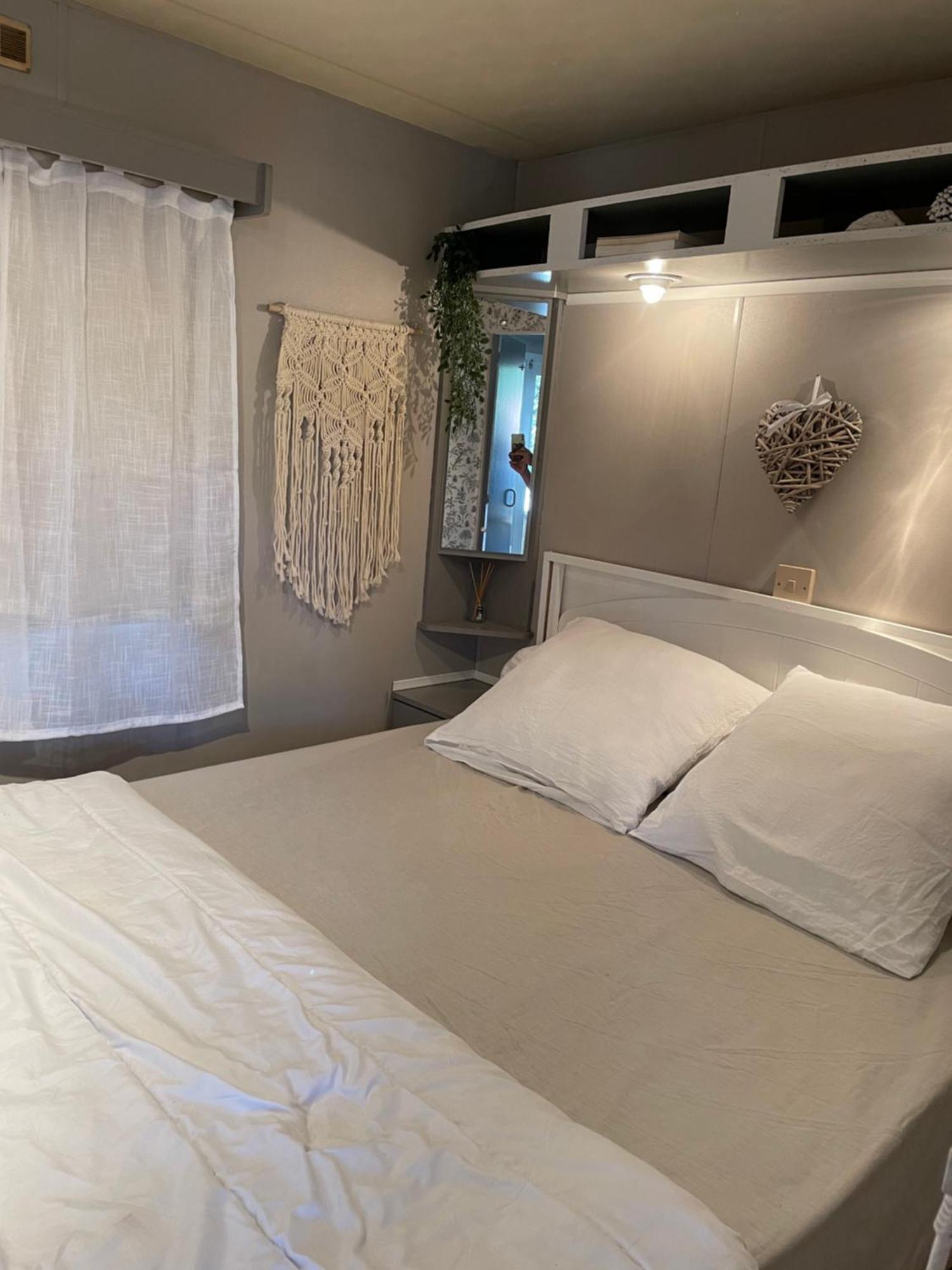 Camping Oasis Village พูเชต์-ซูราร์ช็องส์ ภายนอก รูปภาพ